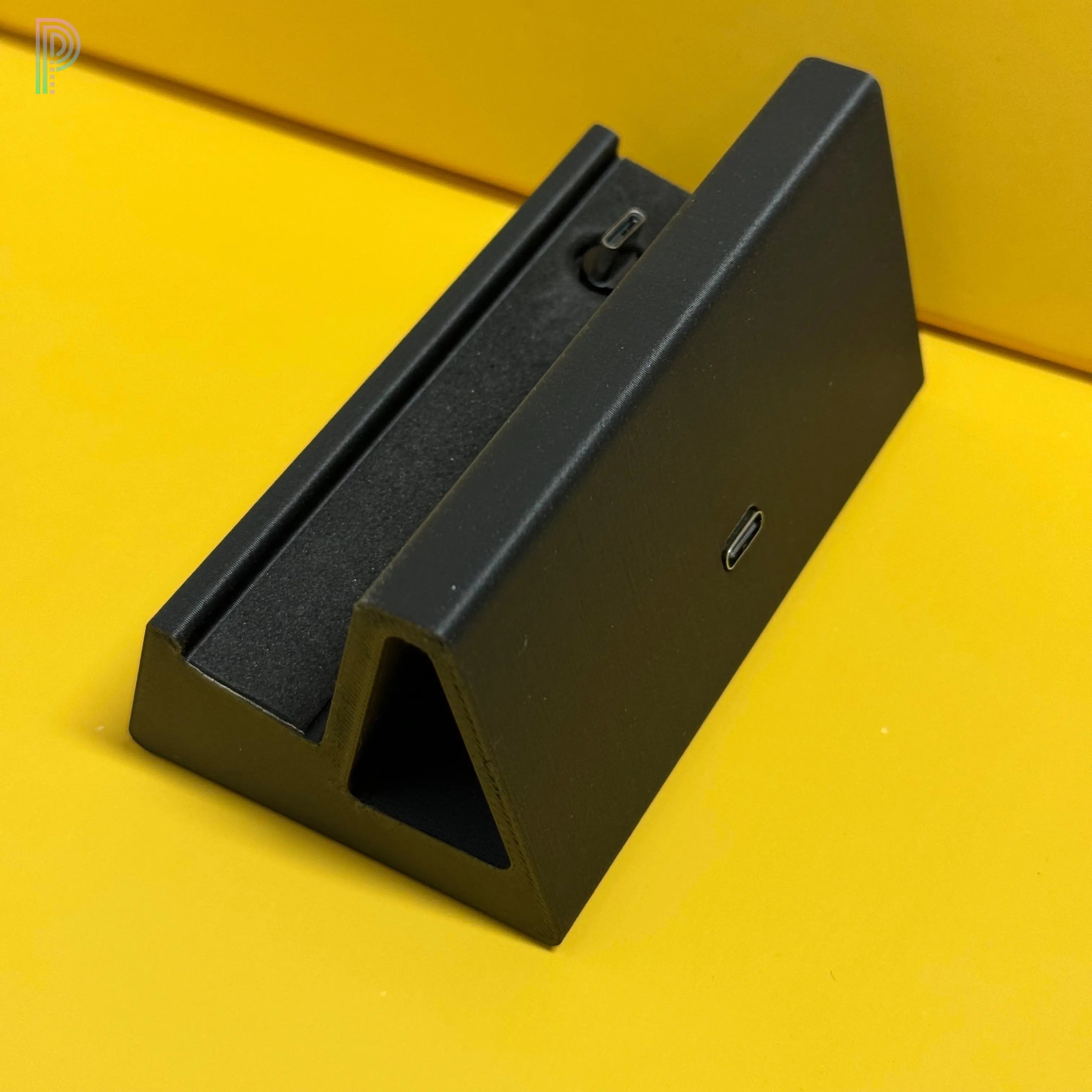 RGB30 Charging Base Stand keepretro